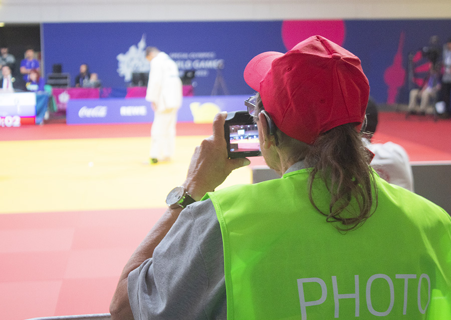 TACHELES-Reporter Wolfgang fotografiert ein Judo-Match